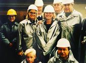 1997: Beim Betriebsausflug: vorne: Anja Metzger, Klaus Schaefer; hinten v.l.: Carola Zimmerer, Claudia Nilensky, Lothar Just, Gabriele Pfennigsdorf, Nikolaus Prediger, Herbert Huber